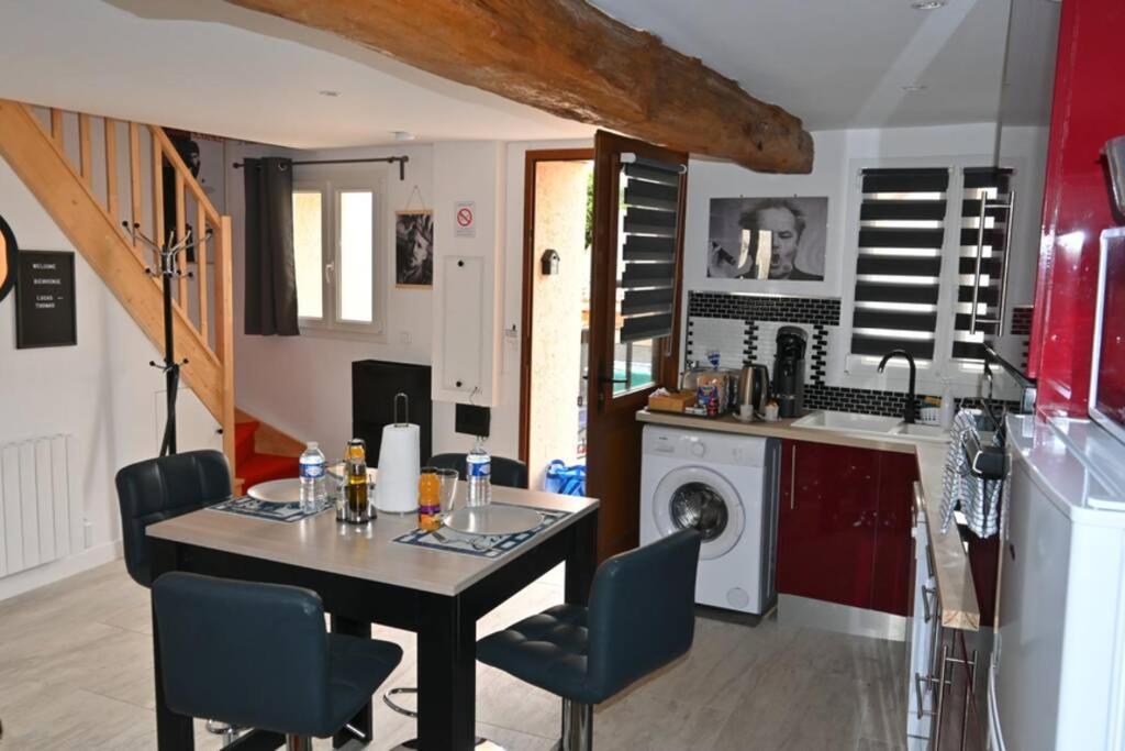 Cinema Appartement 10Mn Aeroport Roissy Cdg Villeneuve-sous-Dammartin Buitenkant foto
